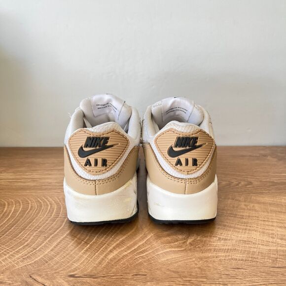 Nike Air Max 90 United In Victory White Hemp FB2617-100 Women's Size US 5.5 - Picture 4 of 8